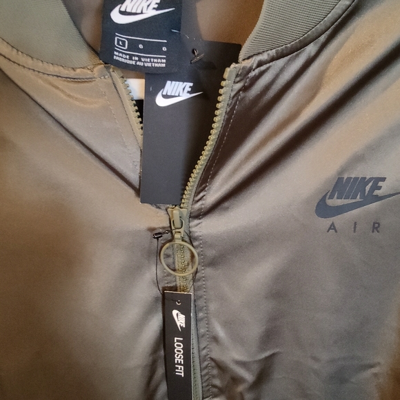 #NIKE 2pc #Military #green satin #jogger and #crop #jacket size #Large - Picture 5 of 8